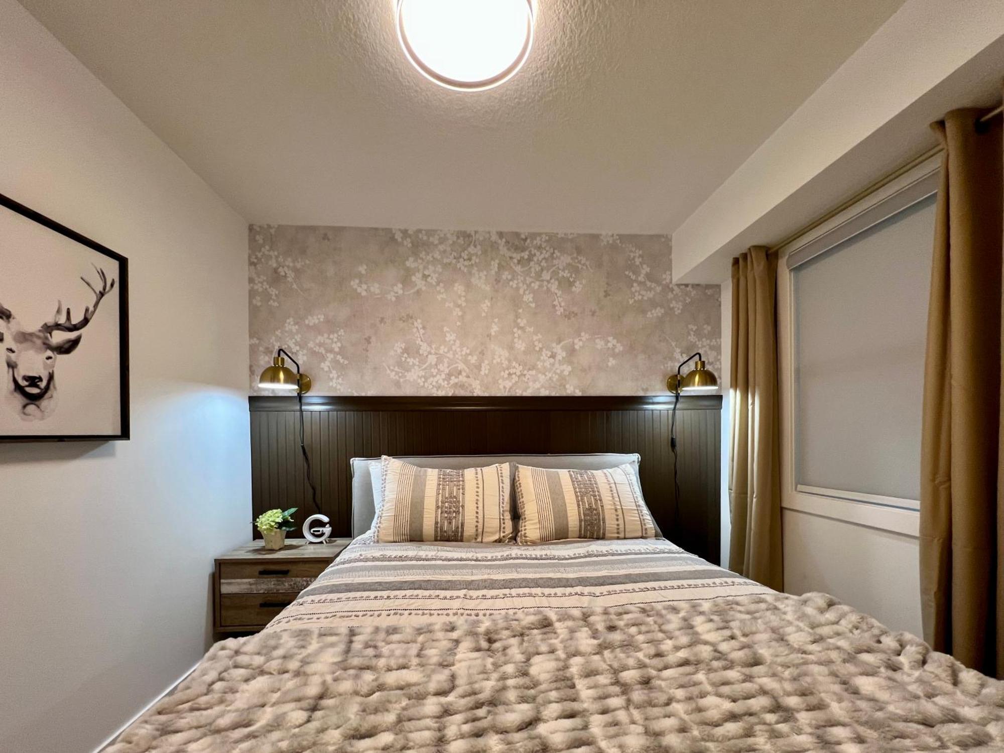 Апартаменты Special! New Downtown Mtn View Free Parking 2B&2B Канмор Экстерьер фото